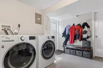 2015 S Laurelhurst Dr, Salt Lake City, UT 84108 - Photo 25