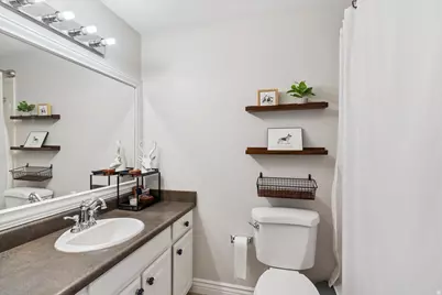 1441 Bridgeview Dr, Layton, UT 84041 - Photo 23