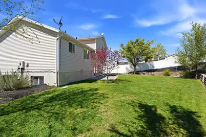 5893 S Alpine Crest Cir, Salt Lake City, UT 84118 - Photo 25