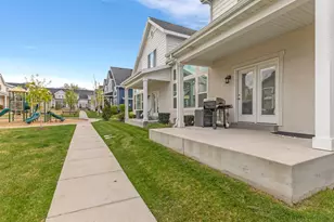 783 E Newfield Dr, Sandy, UT 84094 - Photo 21