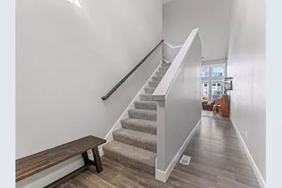 783 E Newfield Dr, Sandy, UT 84094 - Photo 7