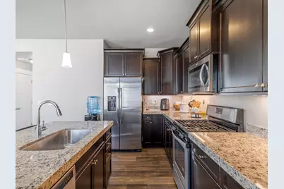 783 E Newfield Dr, Sandy, UT 84094 - Photo 3