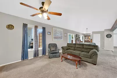 3016 W 5650 S, Roy, UT 84067 - Photo 9