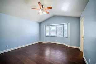 3026 S Hibler Dr W, Magna, UT 84044 - Photo 9