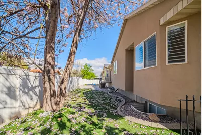 3026 S Hibler Dr W, Magna, UT 84044 - Photo 37