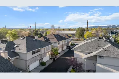 7824 S Sequoia Tree Ln, Sandy, UT 84094 - Photo 39