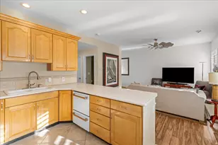 7824 S Sequoia Tree Ln, Sandy, UT 84094 - Photo 13