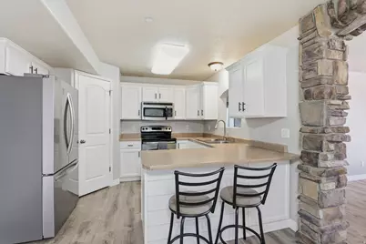 946 W 630 S #46, Pleasant Grove, UT 84062 - Photo 13