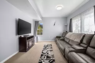 7626 S Calendula Ln W, West Jordan, UT 84081 - Photo 3