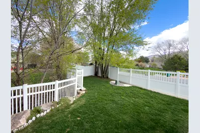 973 E 250 S, Layton, UT 84041 - Photo 23