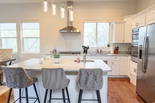 973 E 250 S, Layton, UT 84041 - Photo 7