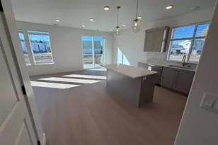 782 E 1250 S, Hyrum, UT 84319 - Photo 11