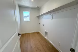 2915 N Kingbird Dr, Eagle Mountain, UT 84005 - Photo 5