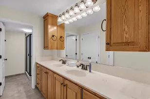 5728 S Waterbury Way, Murray, UT 84121 - Photo 13