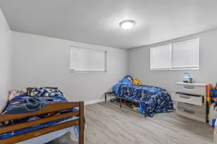 45 W 1600 N, Sunset, UT 84015 - Photo 17