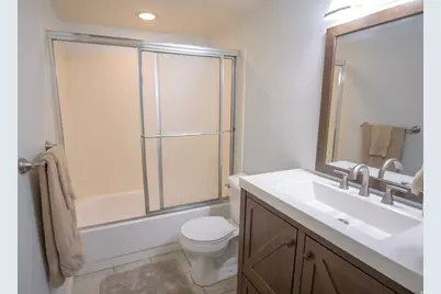 223 N 360 W, Orem, UT 84057 - Photo 23