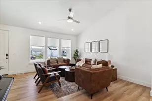 563 W 500 N, Smithfield, UT 84335 - Photo 3