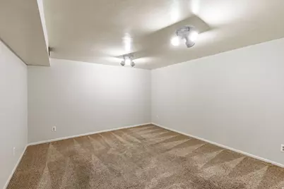 1371 E 8600 S, Sandy, UT 84093 - Photo 35