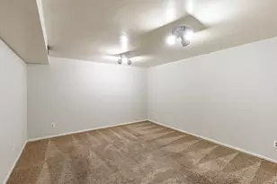 1371 E 8600 S, Sandy, UT 84093 - Photo 35