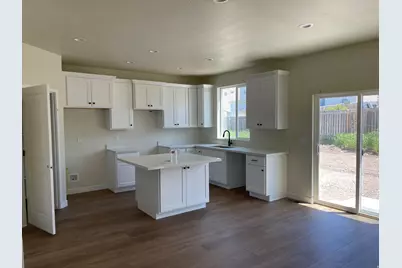 377 W Sapphire Dr #7043, Tooele, UT 84074 - Photo 3