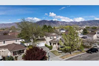 304 W Dawson Dr, Tooele, UT 84074 - Photo 41