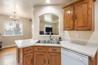 802 Brookside Ct, Payson, UT 84651 - Photo 17