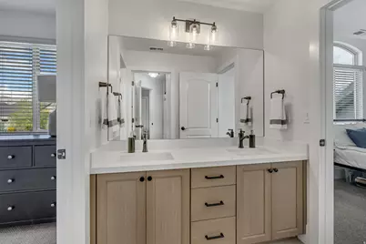 5843 W Century Heights Dr N, Highland, UT 84003 - Photo 23