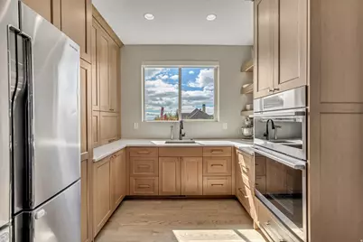 5843 W Century Heights Dr N, Highland, UT 84003 - Photo 9