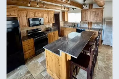 2724 S Stickseed Cir, Garden City, UT 84028 - Photo 5