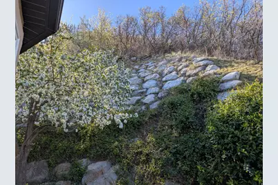 4925 S Mountain Ln E, Salt Lake City, UT 84124 - Photo 41