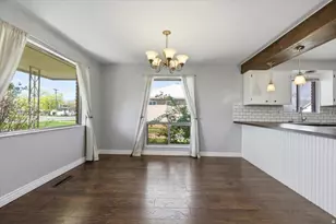 180 W 300 N, Hyrum, UT 84319 - Photo 5