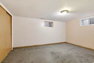 180 W 300 N, Hyrum, UT 84319 - Photo 15