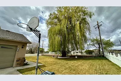 1489 W 250 S, Vernal, UT 84078 - Photo 5