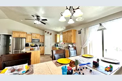 1489 W 250 S, Vernal, UT 84078 - Photo 11