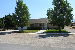 665 S 600 E, Mount Pleasant, UT 84647 - Photo 1