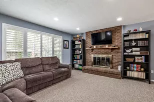 5548 S 2950 W, Roy, UT 84067 - Photo 3