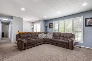 5548 S 2950 W, Roy, UT 84067 - Photo 7