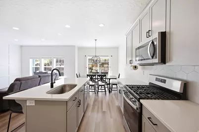 5174 N Marble Fox Way E, Lehi, UT 84043 - Photo 11