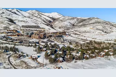 2025 Canyons Resort Dr #Q8, Park City, UT 84098 - Photo 31