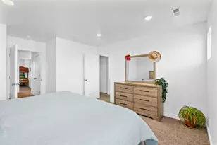 1083 E Waterway Ln, Saratoga Springs, UT 84045 - Photo 9