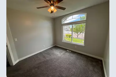 1402 N 650 E, Tooele, UT 84074 - Photo 35