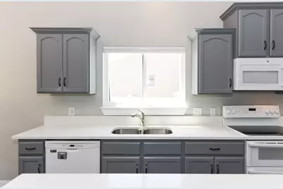 1402 N 650 E, Tooele, UT 84074 - Photo 25