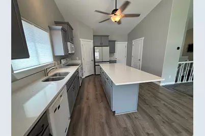 1402 N 650 E, Tooele, UT 84074 - Photo 23