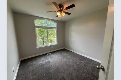 1402 N 650 E, Tooele, UT 84074 - Photo 31