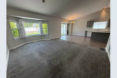 1402 N 650 E, Tooele, UT 84074 - Photo 13