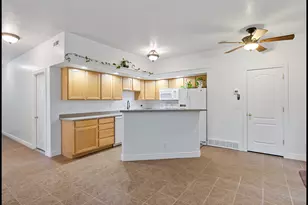 55 N Peregrine W, Bountiful, UT 84010 - Photo 3