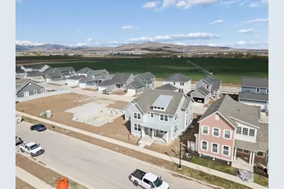 758 W Caroline Dr S #219, Saratoga Springs, UT 84045 - Photo 9