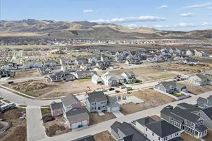 758 W Caroline Dr S, Saratoga Springs, UT 84045 - Photo 11