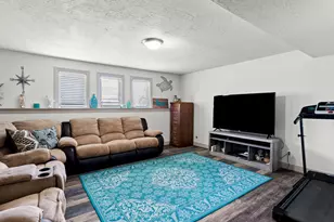 3291 S 300 W, Bountiful, UT 84010 - Photo 17
