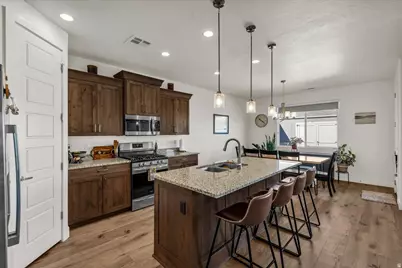 379 N 3200 W, Hurricane, UT 84737 - Photo 9